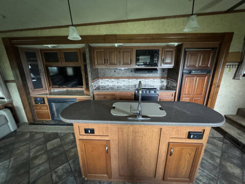 2013 Dutchmen Denali   330RLS