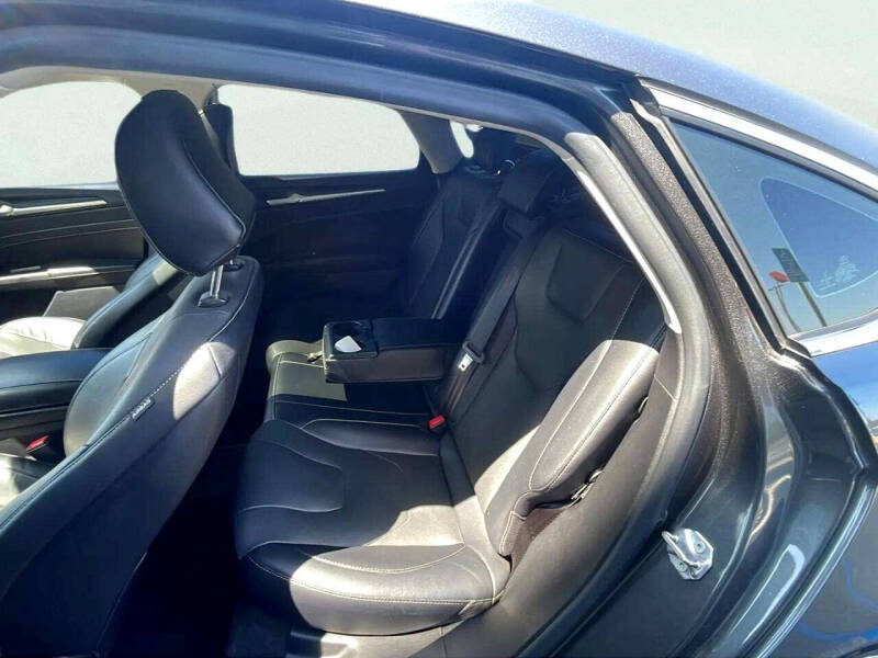 2020 Ford Fusion Energi Titanium