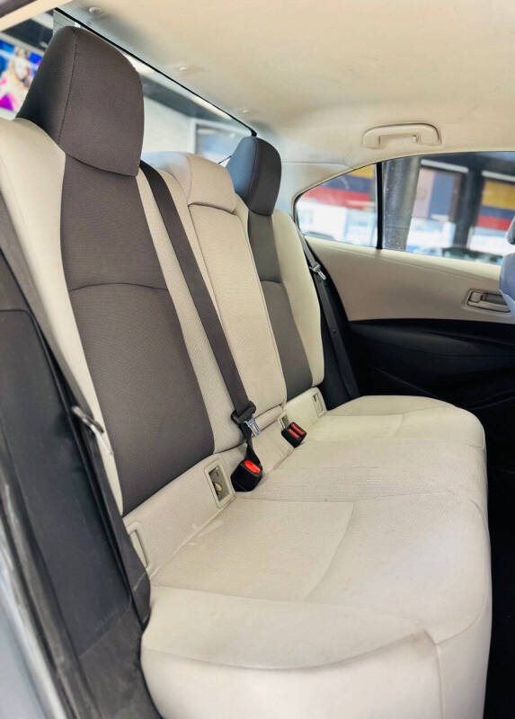 2022 Toyota Corolla LE