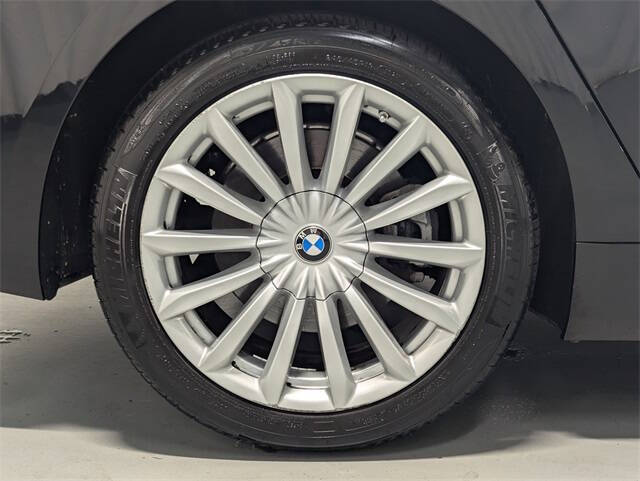 2022 BMW 7 Series 740i