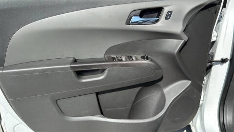 2017 Chevrolet Sonic Premier Auto