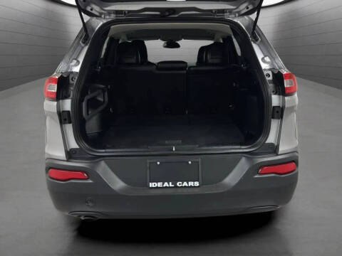 2018 Jeep Cherokee Latitude Plus