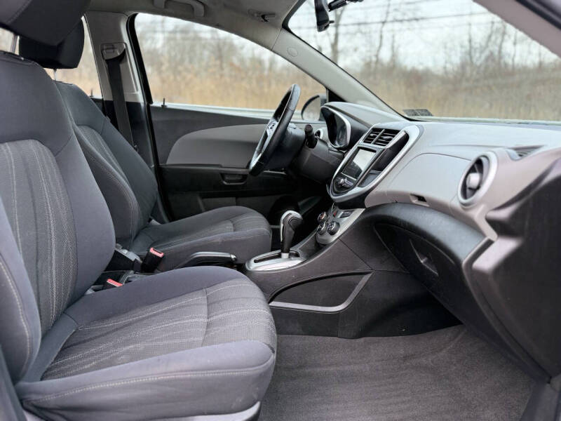 2019 Chevrolet Sonic LT Auto