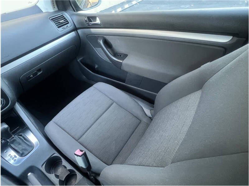 2009 Volkswagen Rabbit S PZEV