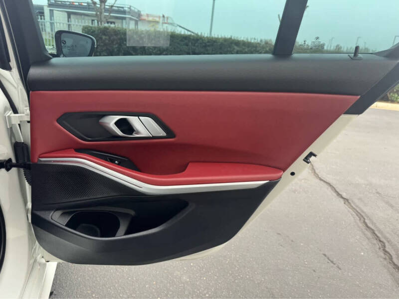 2022 BMW 3 Series 330i