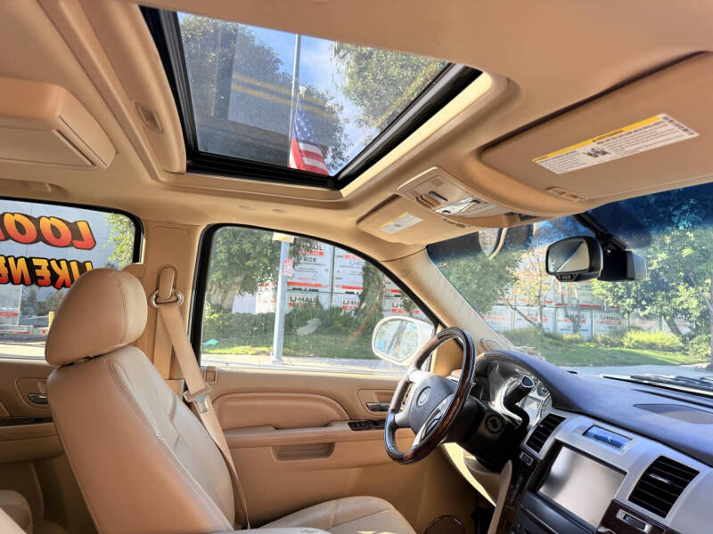 2014 Cadillac Escalade Premium