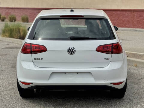 2016 Volkswagen Golf TSI S