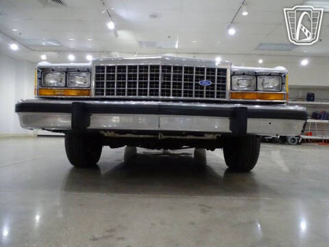 1985 Ford LTD Crown Victoria