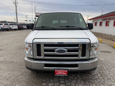 2013 Ford E-Series E-350 SD XLT