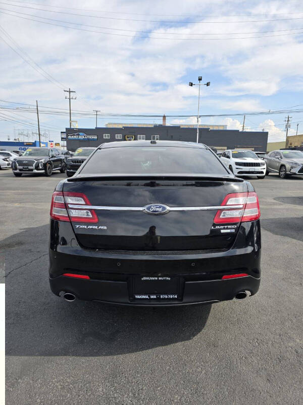 2016 Ford Taurus Limited