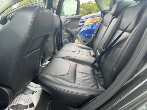 2017 Ford Focus Titanium