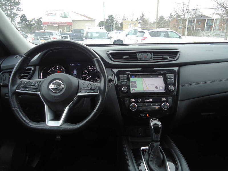 2017 Nissan Rogue SL