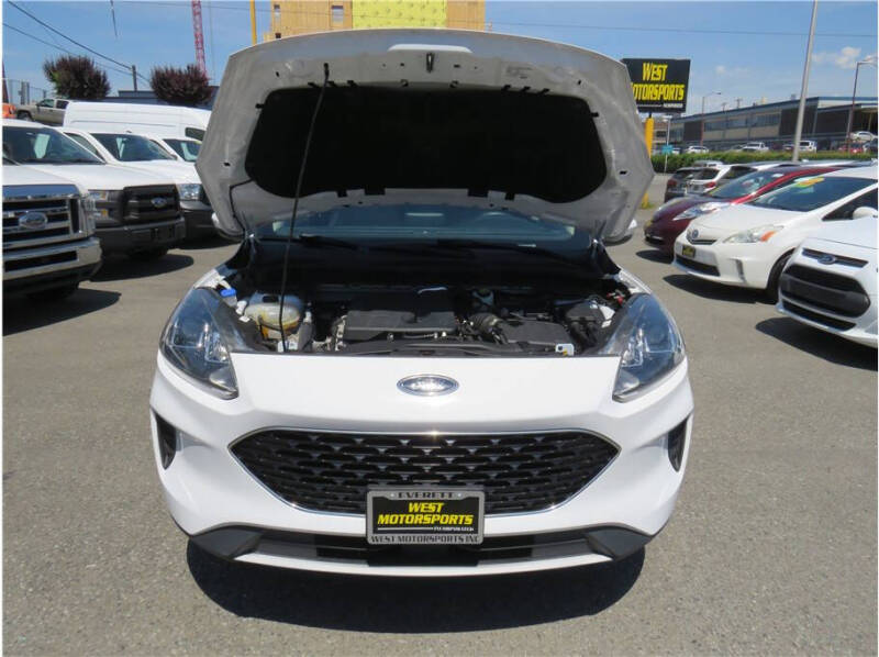 2020 Ford Escape SE