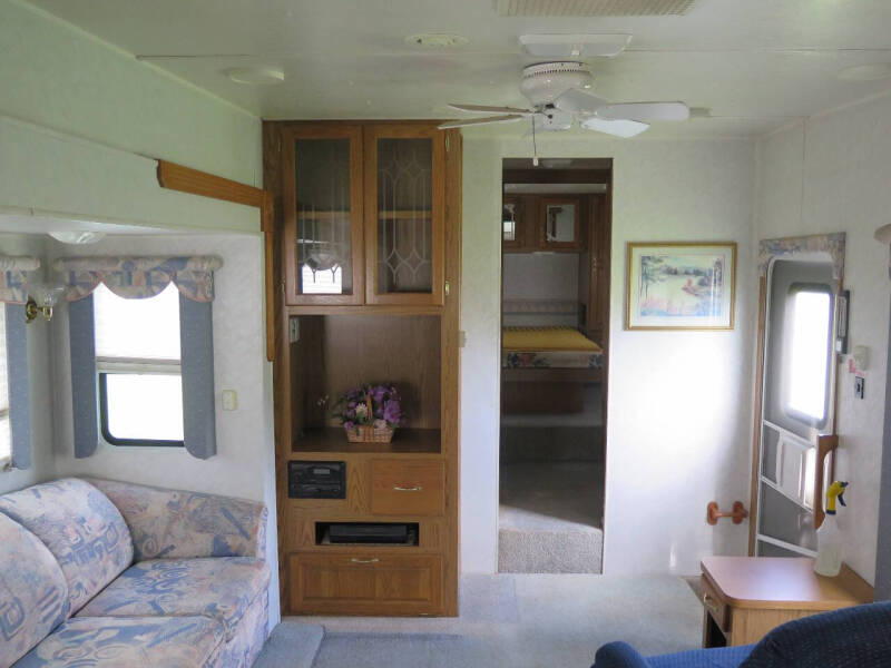 2000 Carriage Cameo F29RKS