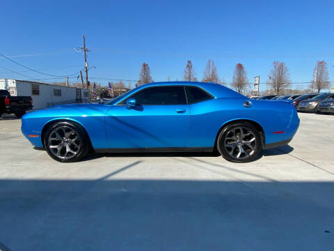 2015 Dodge Challenger SXT Plus