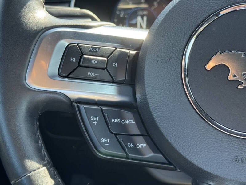 2022 Ford Mustang Mach 1