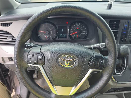 2017 Toyota Sienna