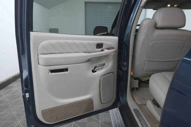 2005 Cadillac Escalade ESV Platinum Edition
