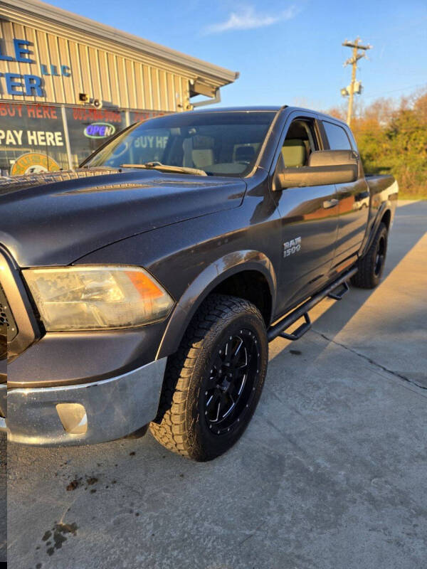 2014 RAM Ram 1500 Pickup Outdoorsman photo 2