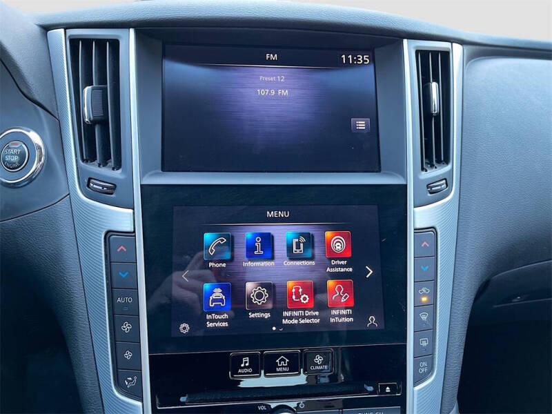 2022 Infiniti Q50 Luxe