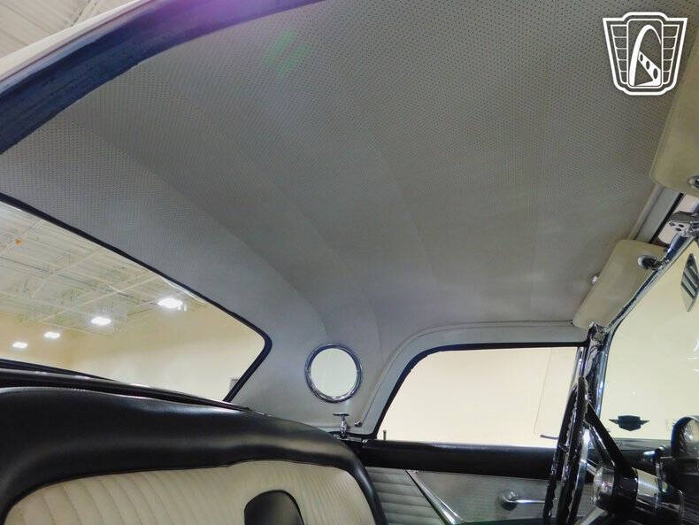 1956 Ford Thunderbird