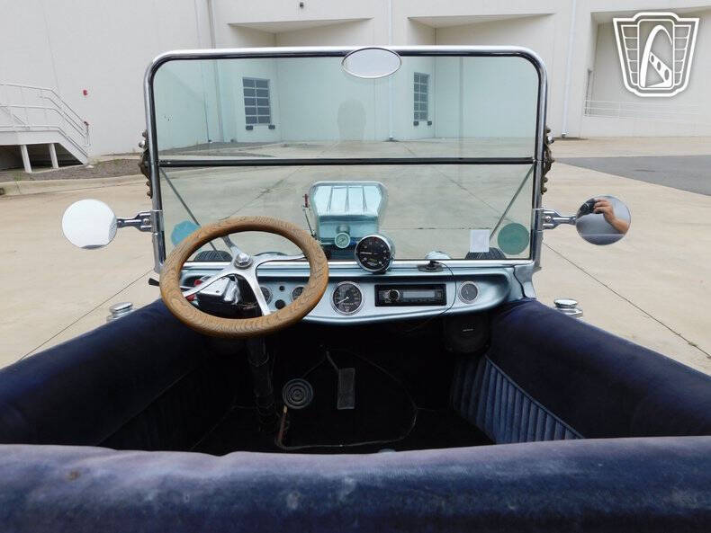 1921 Ford Model T