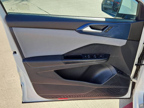 2023 Volkswagen Taos SE 4Motion