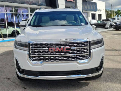2023 GMC Acadia Denali