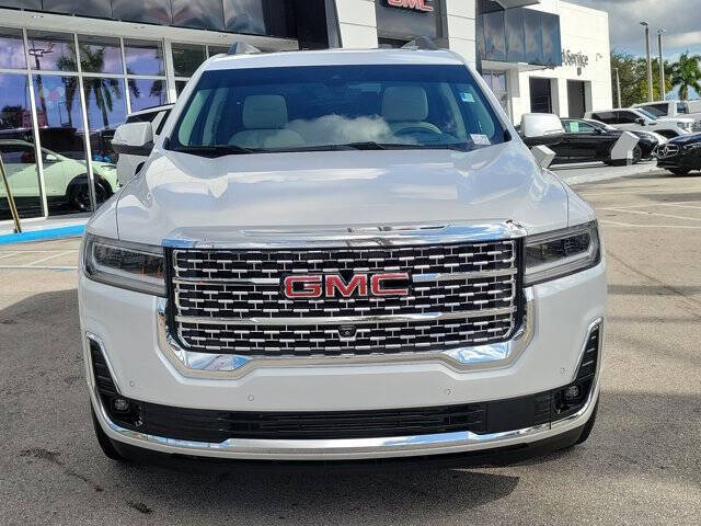 2023 GMC Acadia Denali