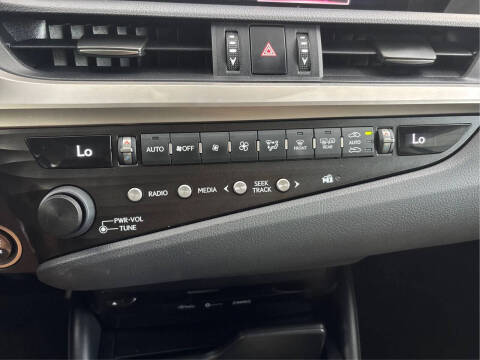 2020 Lexus ES 350