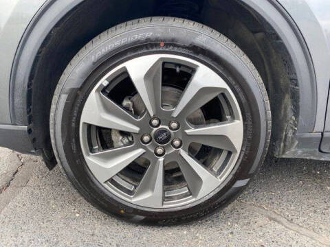 2023 Ford Escape Platinum