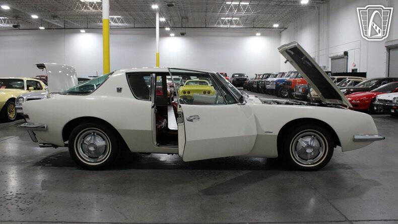 1964 Studebaker Avanti