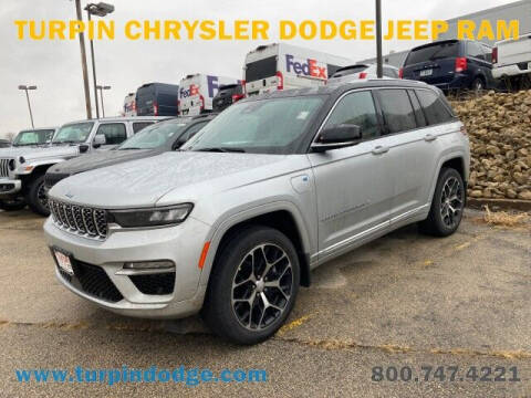 2022 Jeep Grand Cherokee for sale at Turpin Chrysler Dodge Jeep Ram in Dubuque IA