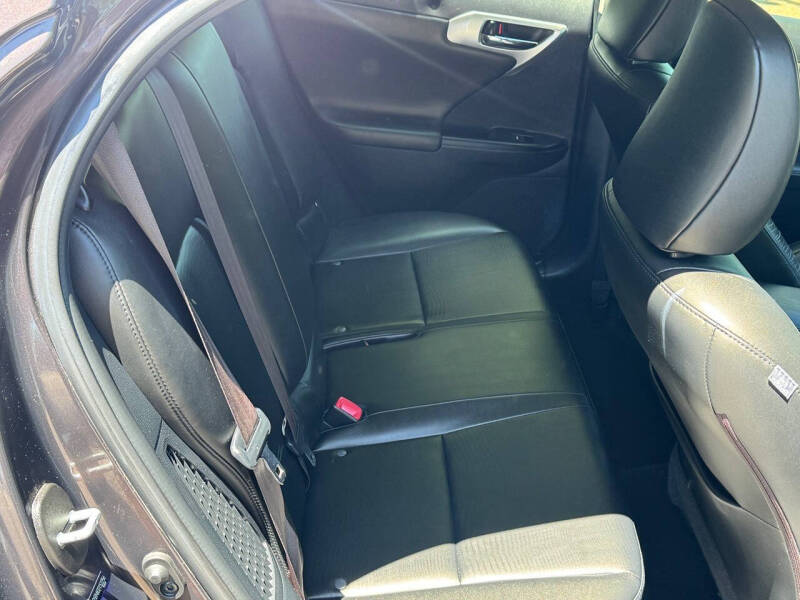 2013 Lexus CT 200h