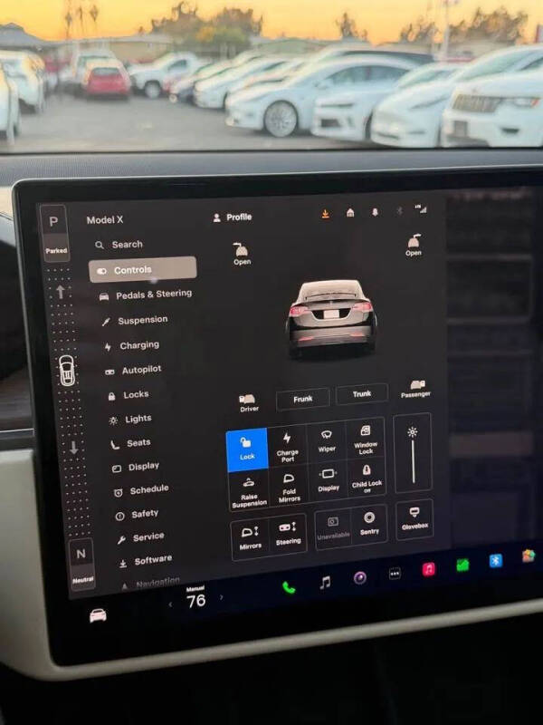 2023 Tesla Model X Standard Range