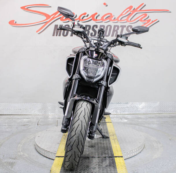 2023 Ducati Diavel V4