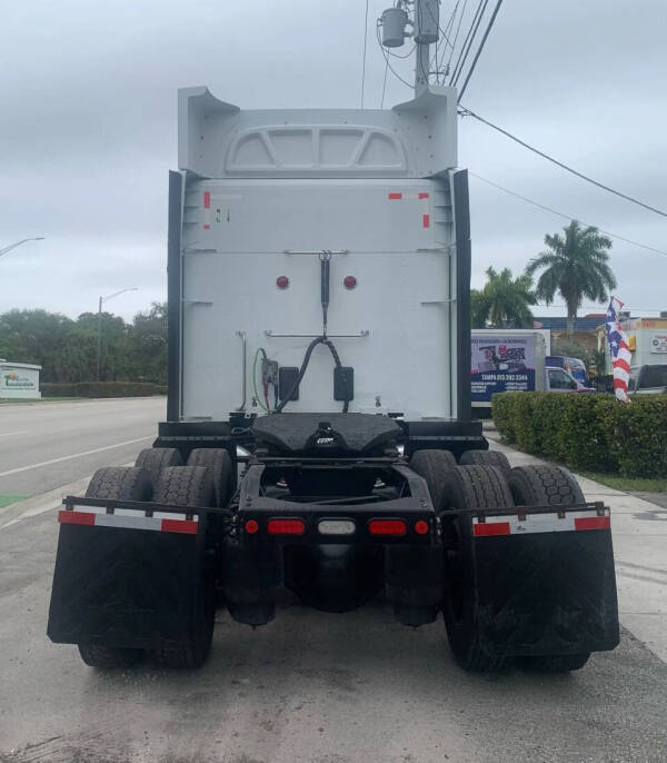 2019 Peterbilt 579