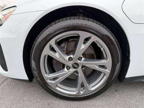 2023 Audi e-tron GT quattro Premium Plus