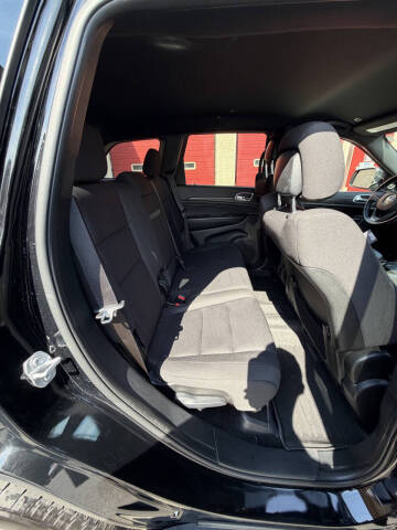 2018 Jeep Grand Cherokee Laredo E