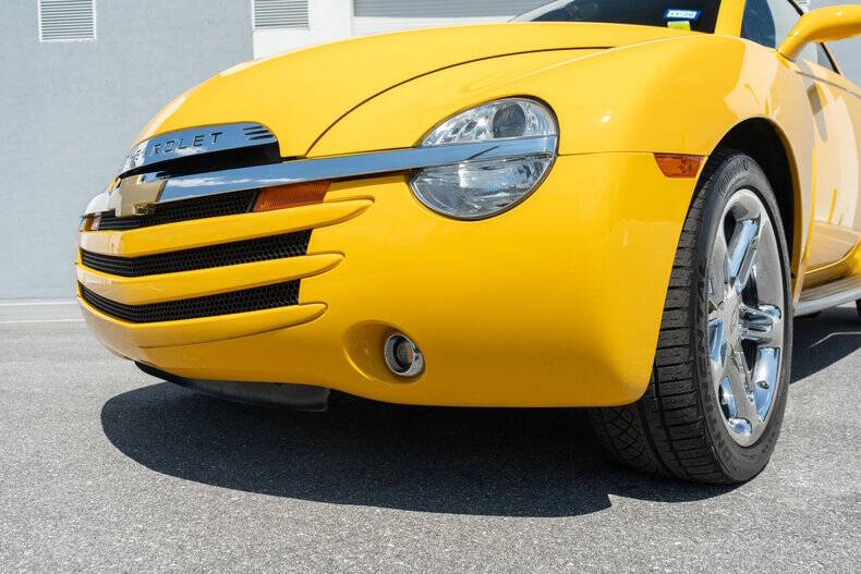 2004 Chevrolet SSR LS