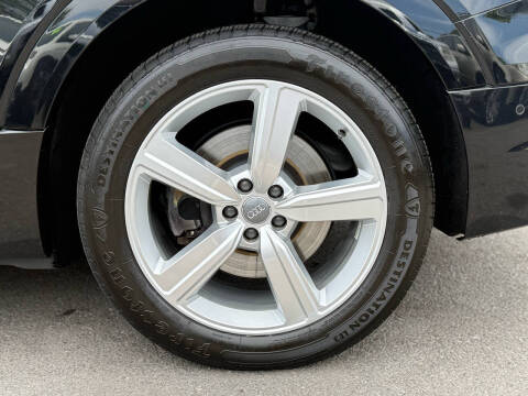 2019 Audi e-tron quattro Premium Plus