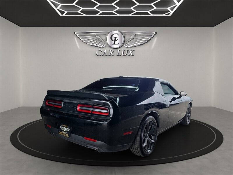 2020 Dodge Challenger SXT