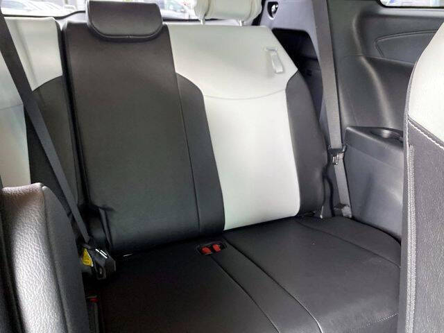 2025 Toyota Sienna XSE 7-Passenger