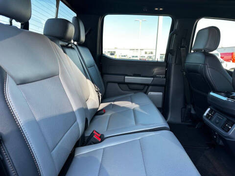 2025 Ford F-150 Lightning Lariat