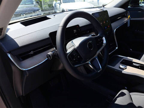 2025 Volvo EX90 Twin Performance Plus 6P