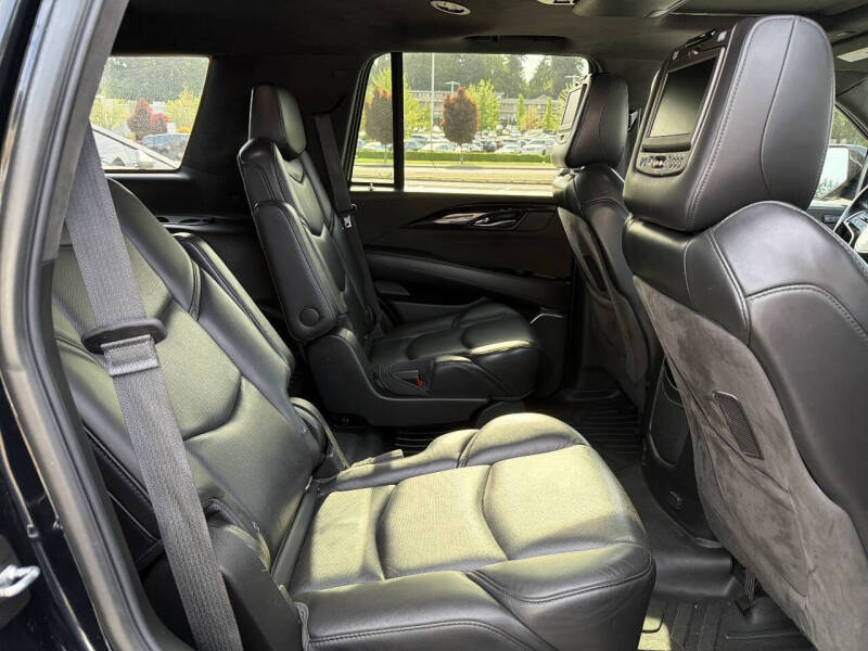 2018 Cadillac Escalade Platinum
