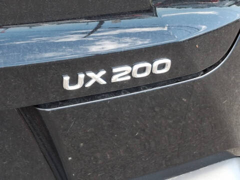2022 Lexus UX 200
