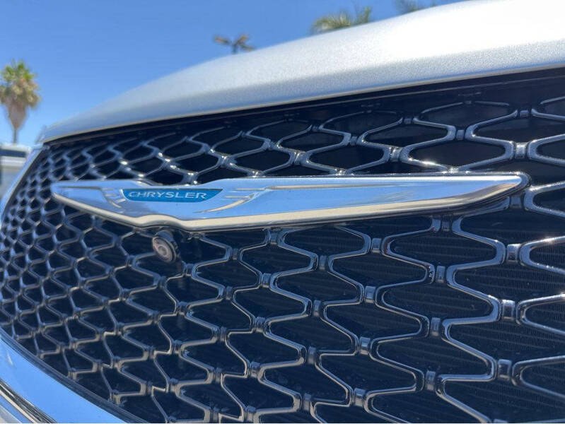 2022 Chrysler Pacifica Hybrid Limited