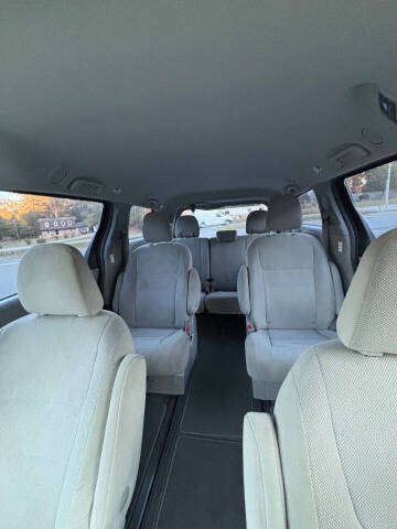2018 Toyota Sienna L 7-Passenger