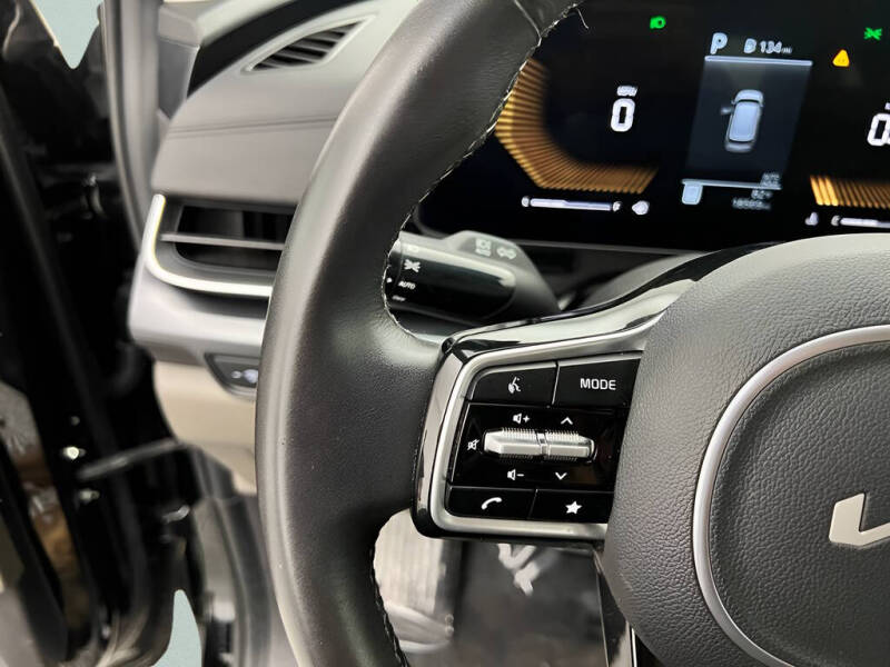 2026 Kia Carnival LXS